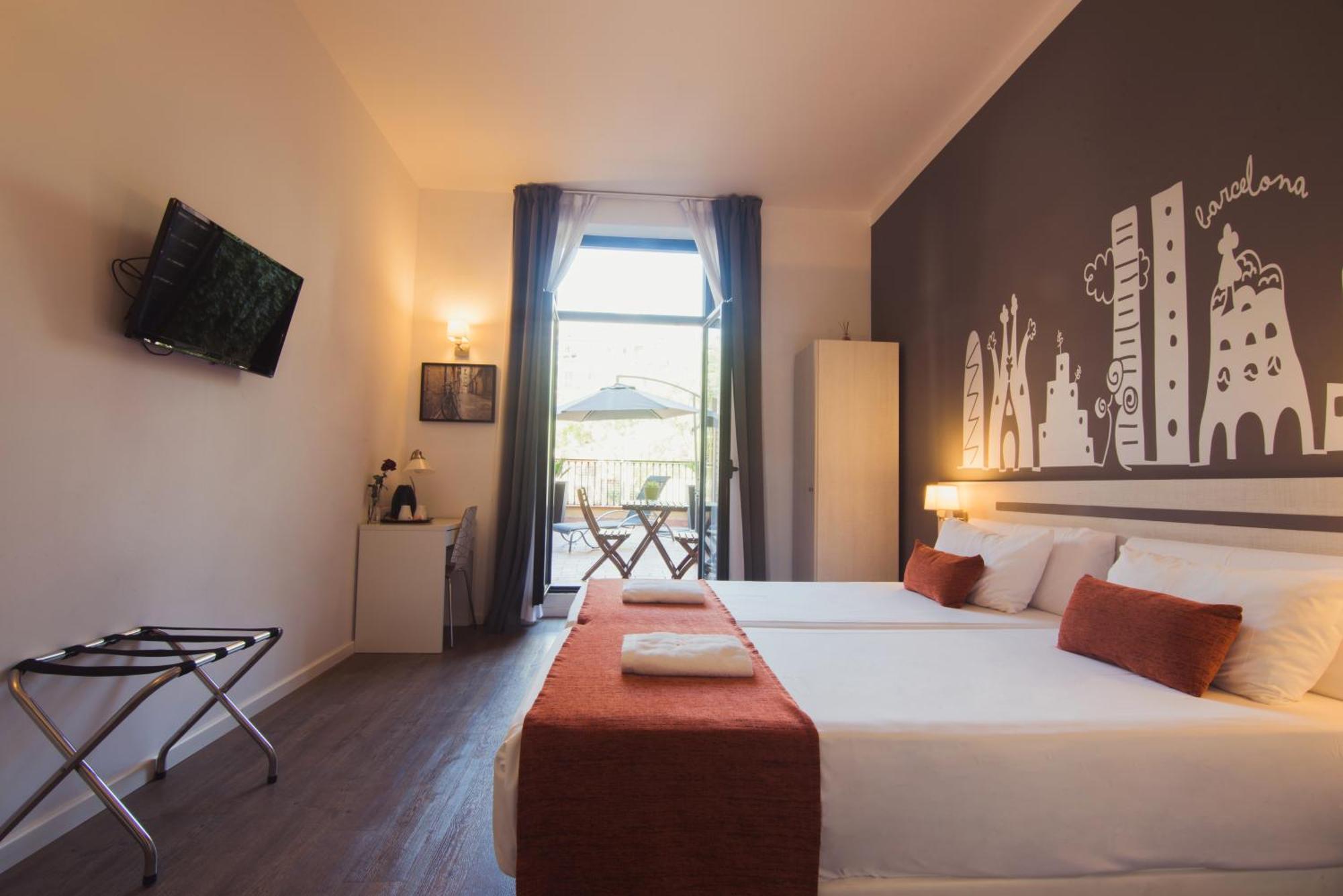 Hostal Live Barcelona, Barcelona